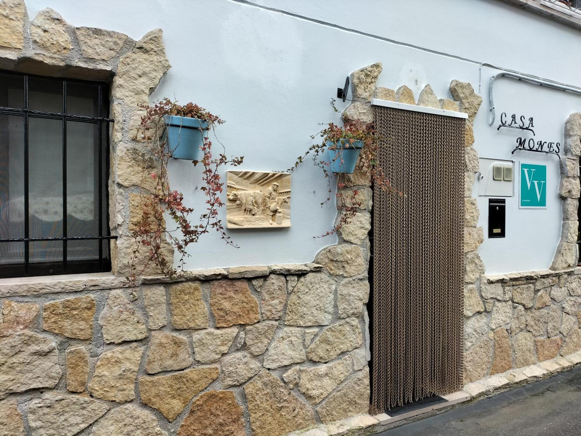 V.V Casa Mones Apartment Cangas de Onís Exterior photo
